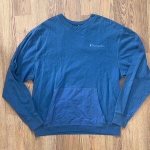 Champion Blue middleweight hybrid crewneck sweatshirt size large